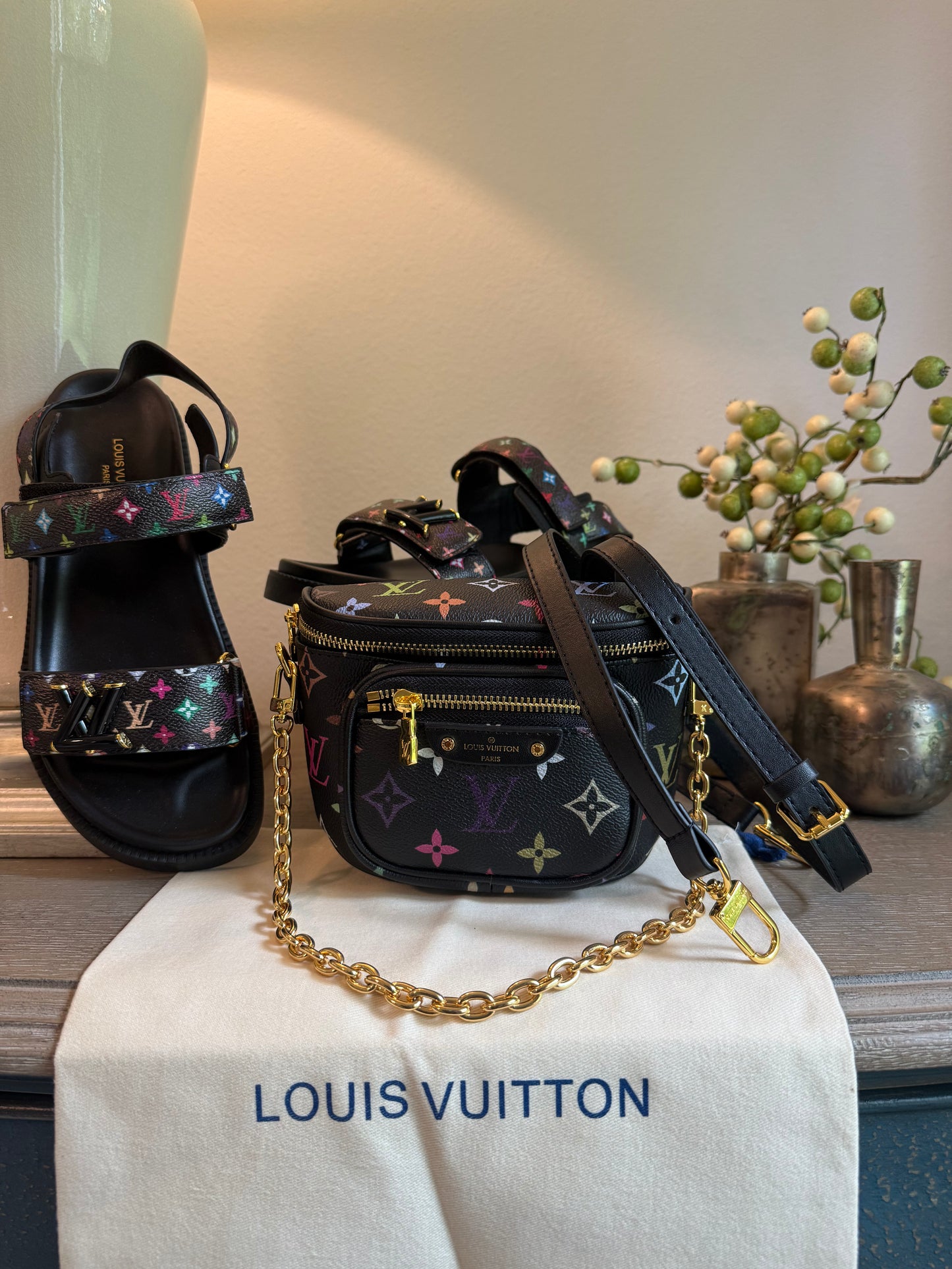 LV Black Multi