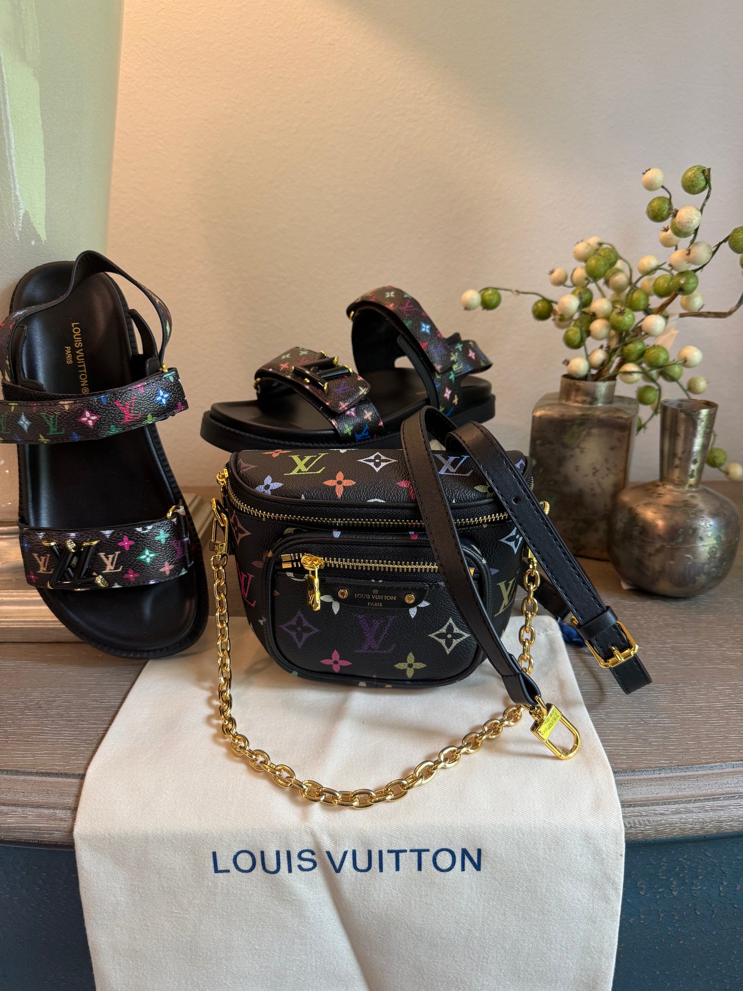 LV Black Multi