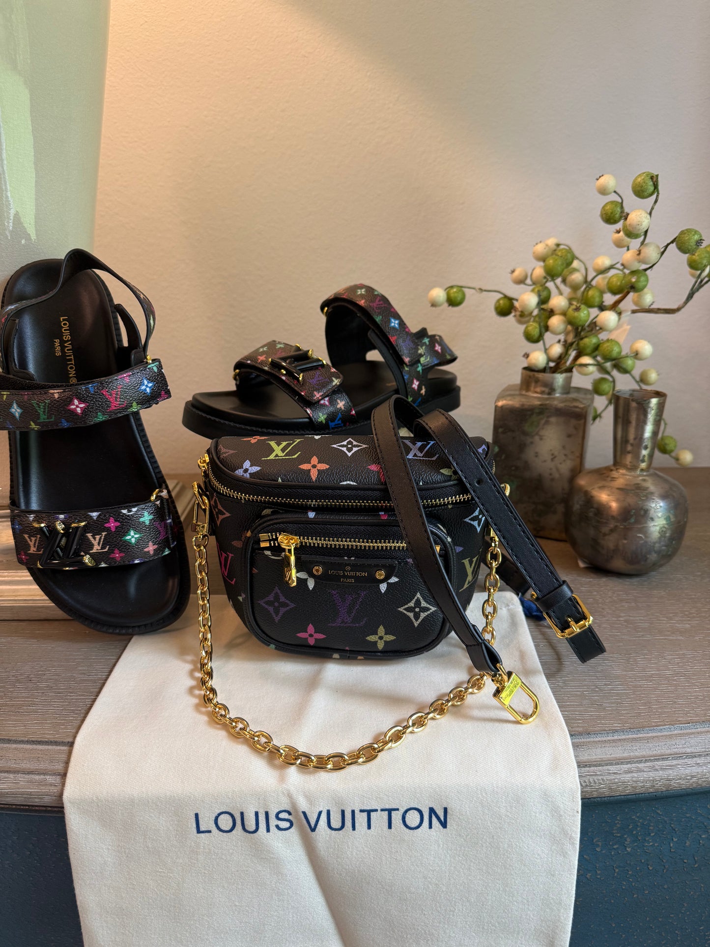 LV Black Multi